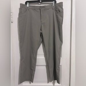 Adidas Men's khaki Chinos